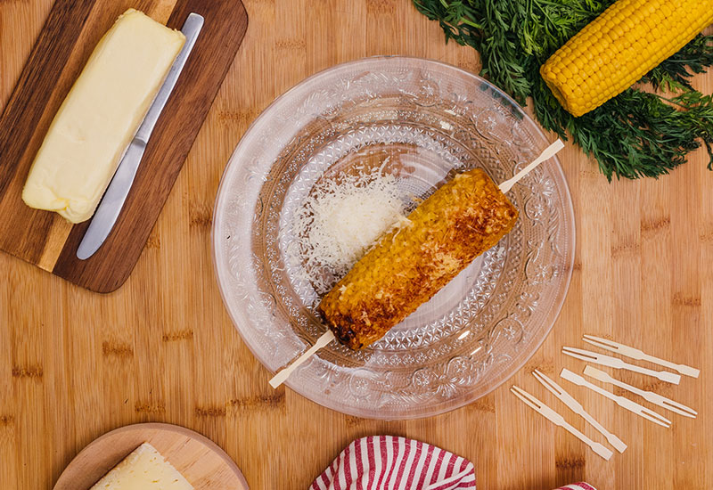 Corn on the cob with garlic huercasa